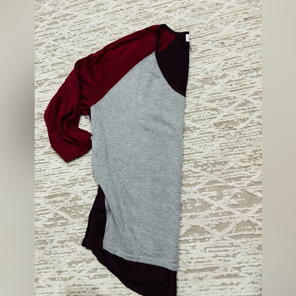 Old Navy Color-block Knitted Sweater. Large - Picture 3 of 11